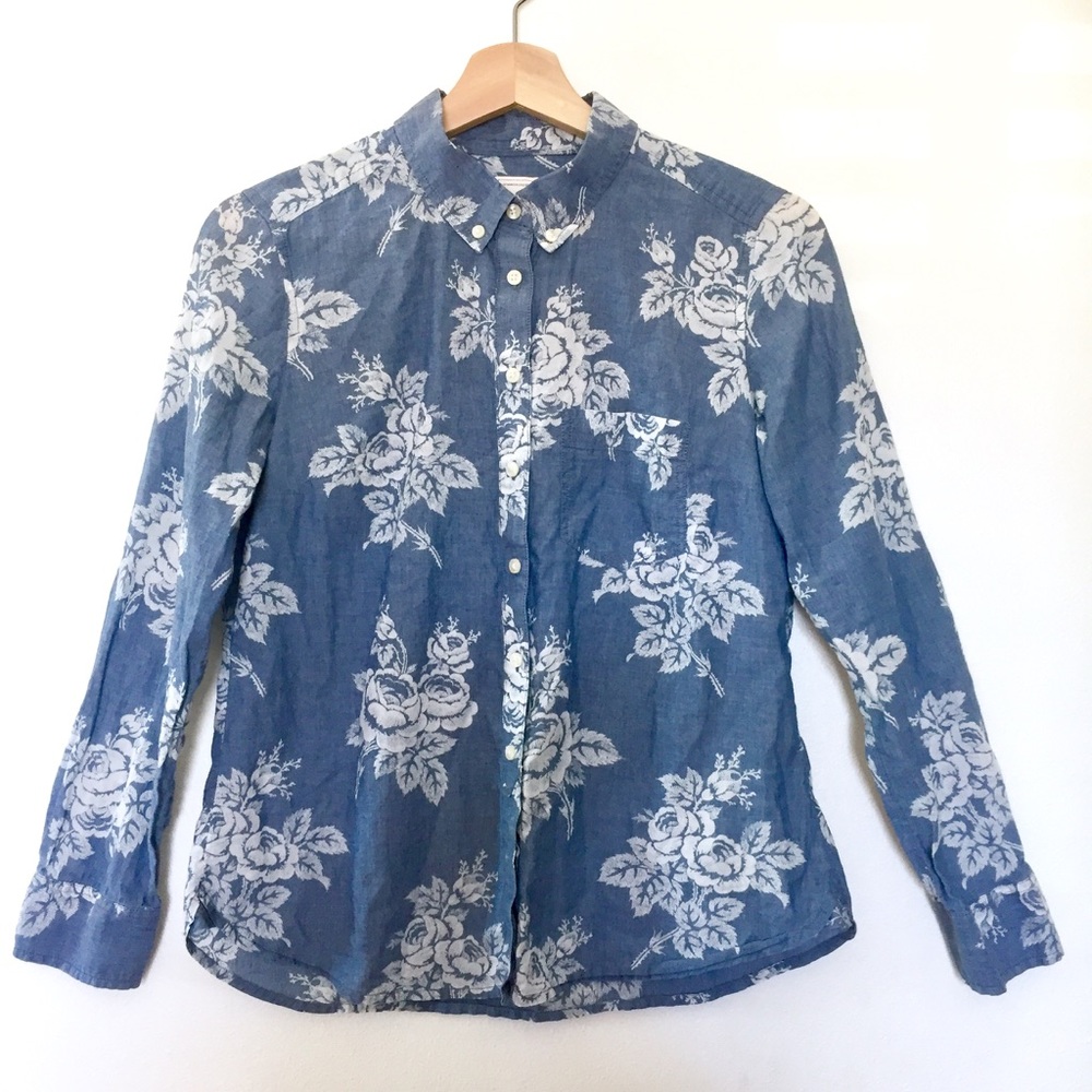 Gap Blue White Chambray Floral Button Down Small P